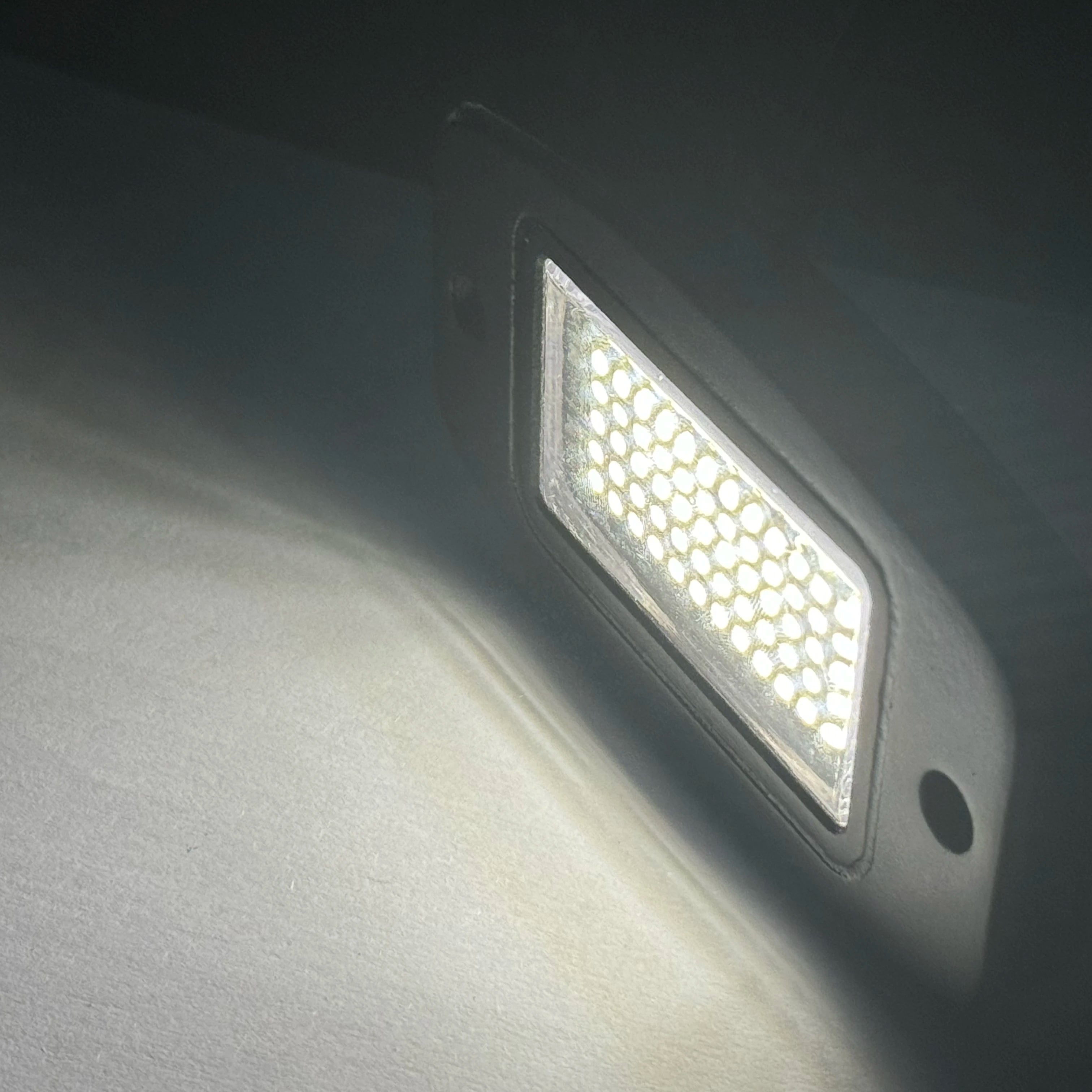 Plug and Play Rock Light
